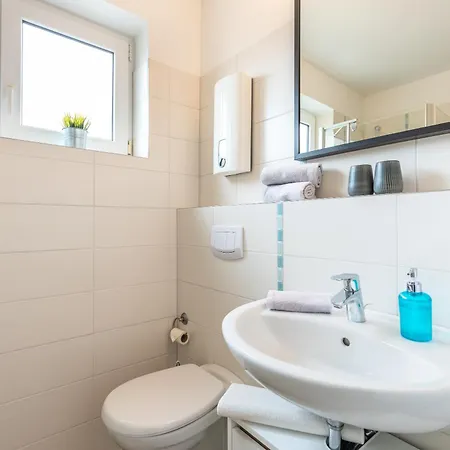 Huus In Lee